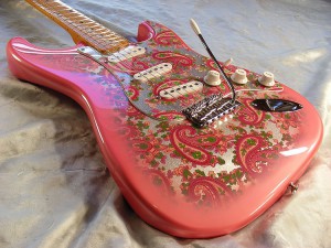 big-fender-strat-paisleydscn0288.jpg